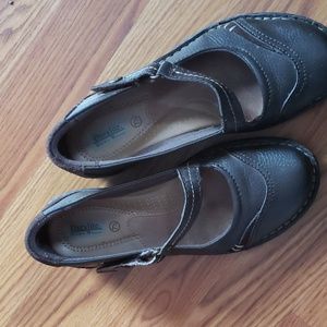 Drexlite brown leather shoes size 7.5